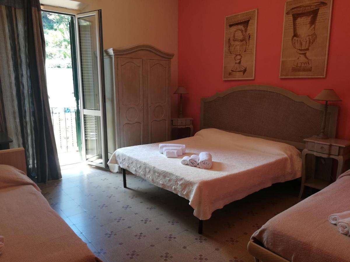 B&B A Due Passi Dal Mare Scilla Εξωτερικό φωτογραφία